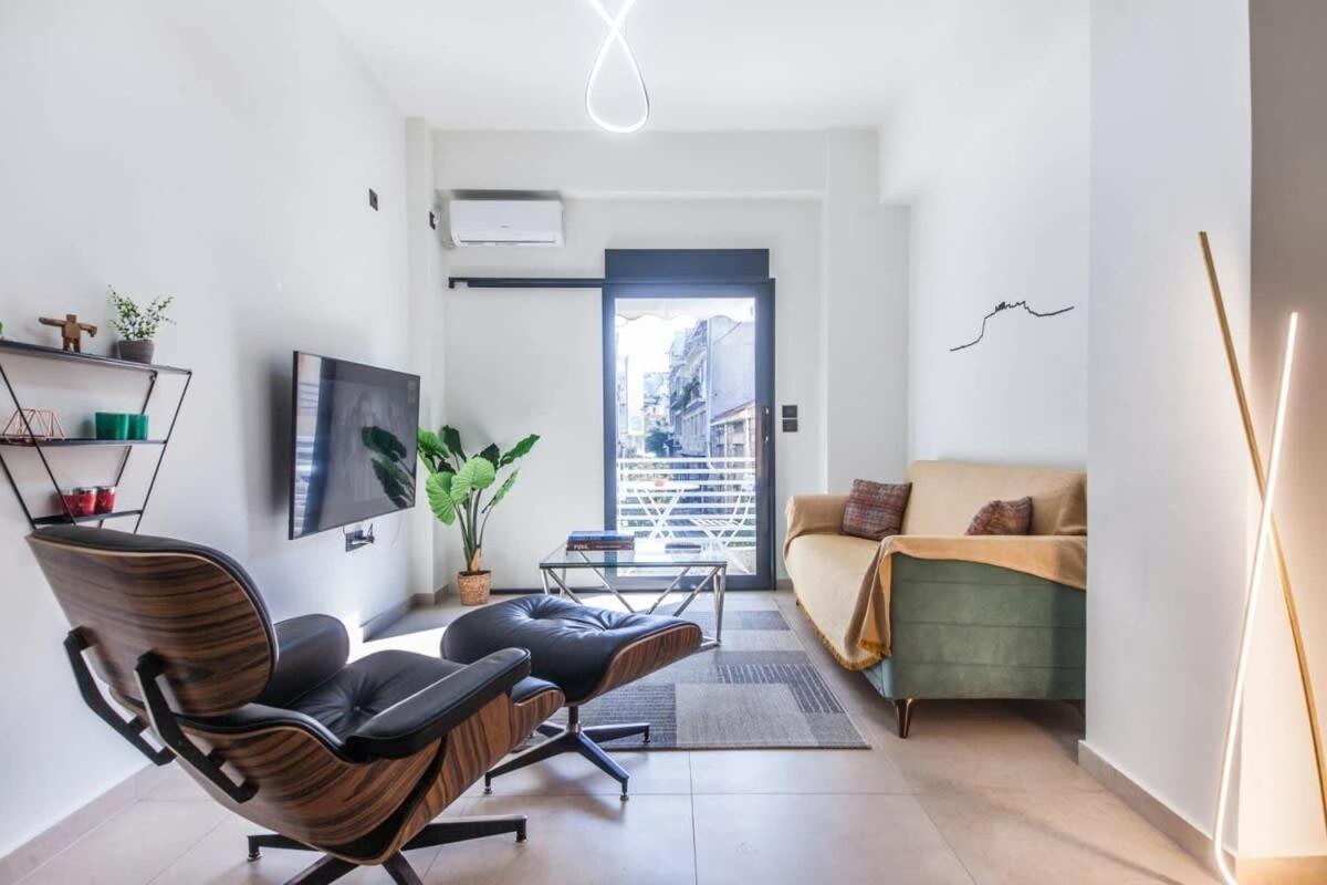 Beautiful Elegant Apartment Next To Monastiraki Atene Esterno foto